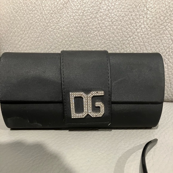 Dolce & Gabbana sunglasses - Picture 3 of 3